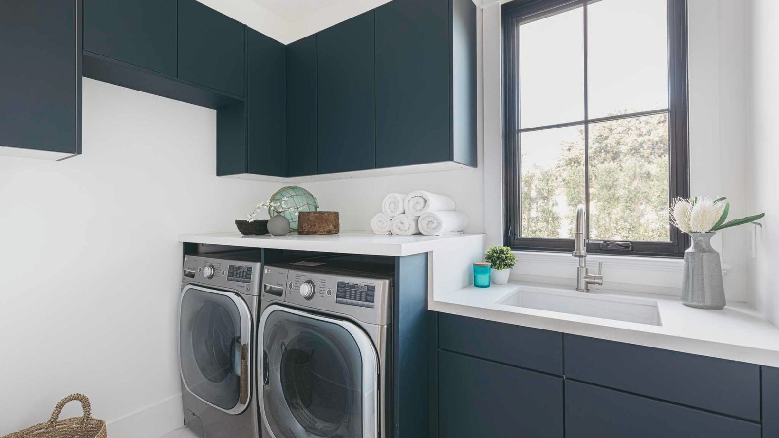 What Are the Ideal Laundry Room Dimensions?