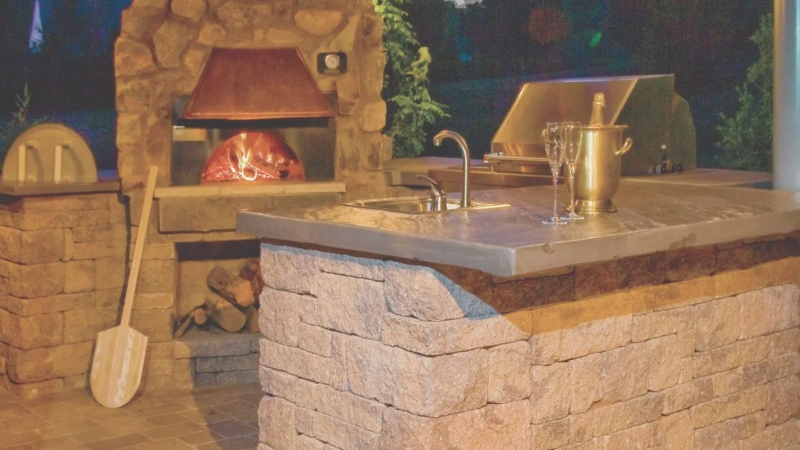 9. Outdoor Fireplace with Pizza Oven